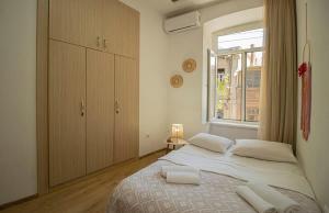 Cozy Studio Apartment In the Center - By Wehost