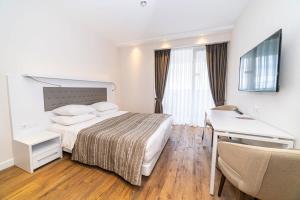 Stylish Apt In Alliance Palace