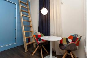 Luminous and stylish 2BR apt in the city center