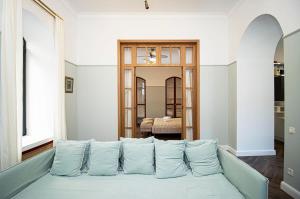 Chic 1BR Sololaki Center Retreat - By Wehost