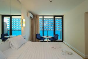 Cozy and Stylish Apartment With Sea View In Batum