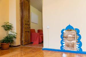 Stylish Apartment In Historic Building