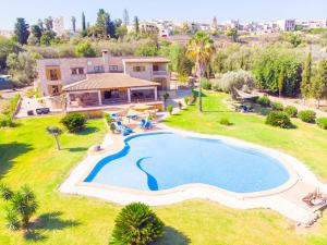 Magnífica villa con una piscina espectacular