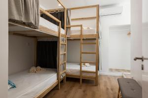 Madalena Hostel e Suites