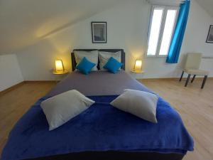 Appartements Appartement T3 en duplex Proche Gare avec Parking Prive : photos des chambres