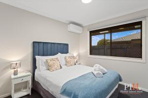 Sleeps 8 Ideal for Fishing Trip