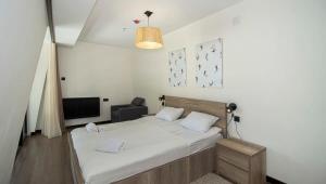 Charming Apartment for 4 In Marshall Gudauri