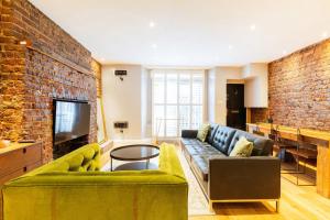 Stylishly large Camden apartment B1