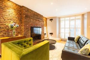 Stylishly large Camden apartment B1