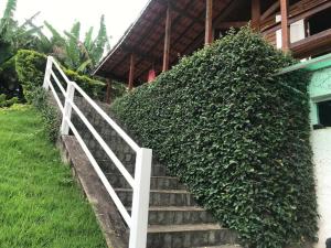 Casa de campo condomínio retiro do chalé