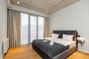 Stylish 2 BR 2 Balconies Apartment In Old Tbilisi