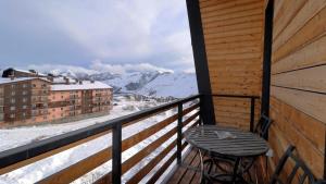 Super Bright & Stylish Apartment In Gudauri - by Wehost