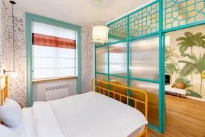 Unique and Beautiful 1BR Apt in Historic Tbilisi - by Wehost