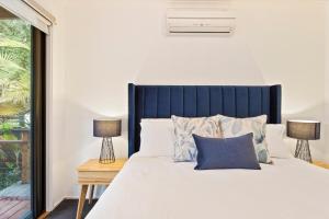 Luxury Getaway in a Statement Home Steps to Beach