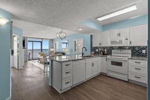 Bring Your Family to Our Gorgeous Oceanfront Condo