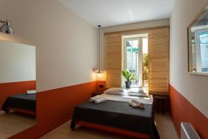 Newly Renovated Modern 2BR Apartment near Fabrika