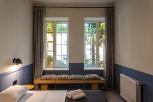 Newly Renovated Modern 2BR Apartment near Fabrika