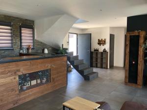 Location Maison contemporaine, piscine, 6-8 couchages