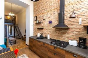 Modern 3BR House For 6 People