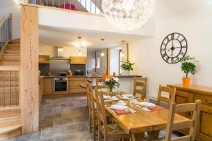 Maisons de vacances L-etable de pierre : photos des chambres