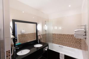 Hotels Mercure Le Mans Centre : photos des chambres