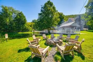 Massive Roscoe Retreat Great for Large Groups! - Walton