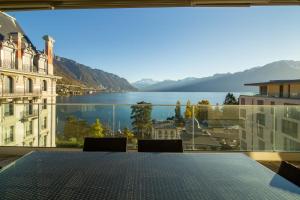 Luxury Penthouse in Montreux City with Lake View by GuestLee