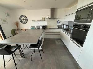 BANDOL Magnifique appartement Vue mer Résidence Blue Bay