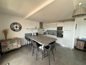 BANDOL Magnifique appartement Vue mer Résidence Blue Bay