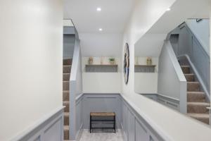 MODERN 2 BeD APARTMENT