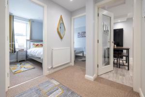 MODERN 2 BeD APARTMENT