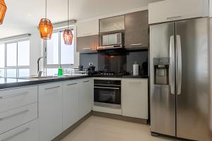 Laurdhomes Palmetto Beach Floor 32, Sea View, 3HBT