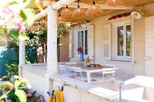 Maisonnette vue mer au Pradet - La Garonne