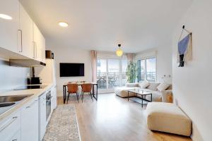 Sumptuous 3BR-6P Apartment with terrace-Near Paris