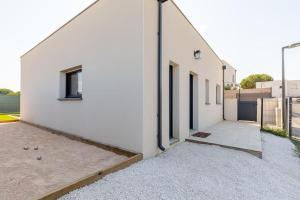 Villas Villa Tobias - Piscine & Petanque - Proche plages : photos des chambres