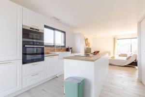 Villas Villa Tobias - Piscine & Petanque - Proche plages : photos des chambres