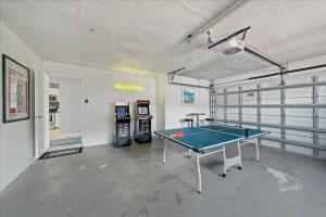 5B - Modern Pool - Game Room - Beachside - 7 Bed - Mural- AC - Washer Dryer