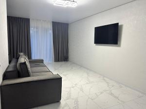 Апартаменти з власним двором