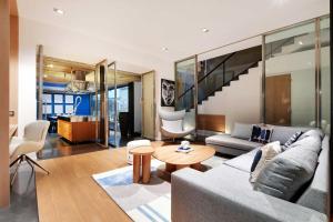 Fabulous House - a Gem in Chic Western Paris