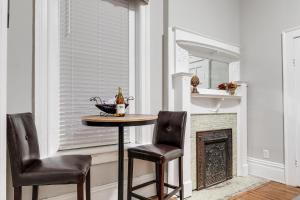 Nest & Rest Free Parking Museum City Access