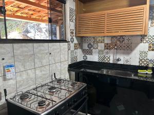 Casa no centro da cidade com garagem.