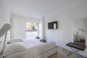 Charming apartment on Boulevard Alexandre III