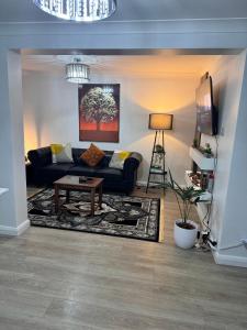 Impeccable Two Bedroom House