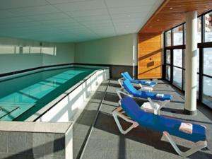 Appartement spacieux au pied des pistes avec piscine, sauna et balcon, Belle Plagne. - FR-1-181-2812