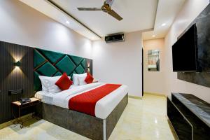 The Pearl Plaza Hotel in City Centre - Near New Delhi Railway Station