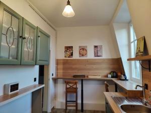 logement de charme 2 chambres 100m2 hypercentre 2ème étage