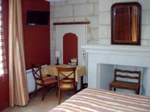 Hotels Logis Hotel Le Bussy : photos des chambres