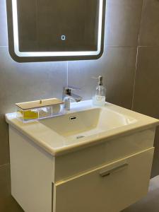 AVENUE Apartment 02 Tirana