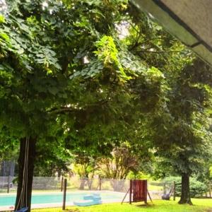 Casa con pileta a pasos de todo