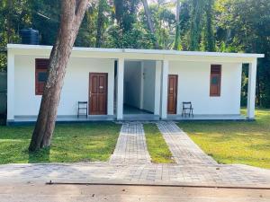 Sebastian Transit Villa with Free airport shuttle